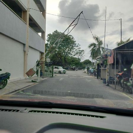 Homestay Kuala Terengganu Near Batu Burok, Hospital Hsnz, Ktcc Mall, Drawbridge C エクステリア 写真