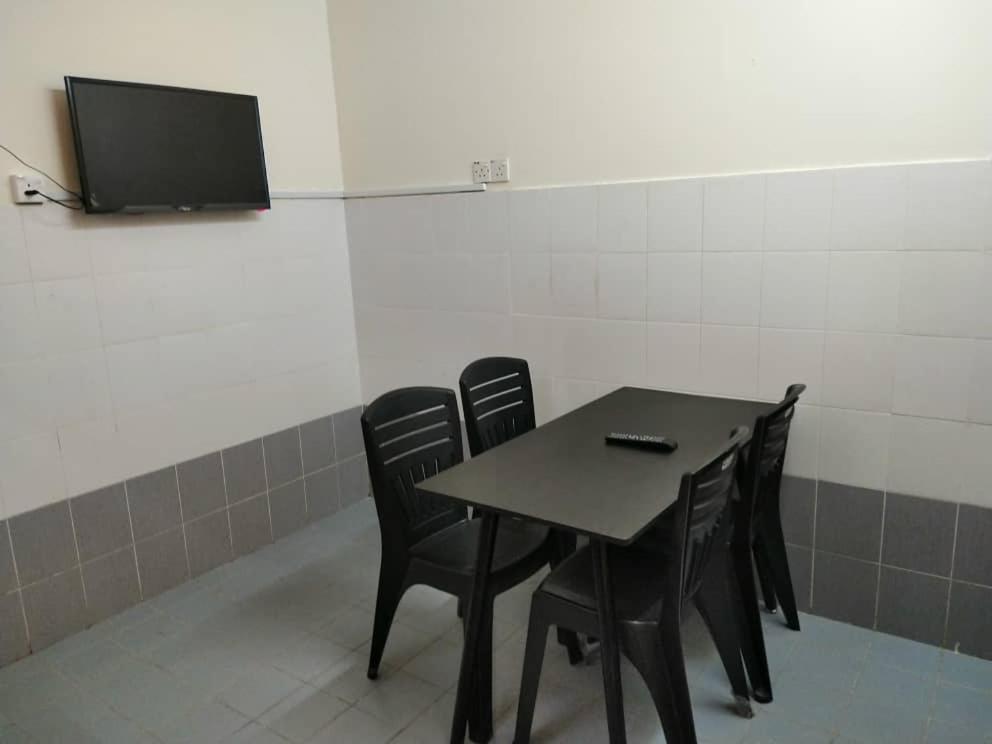 Homestay Kuala Terengganu Near Batu Burok, Hospital Hsnz, Ktcc Mall, Drawbridge C エクステリア 写真